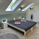 Apartment B-home God